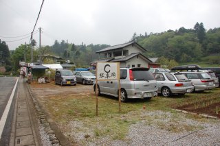 八木原地区の駐車場