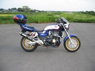 003台目：NishiさんのCB1300SF SP