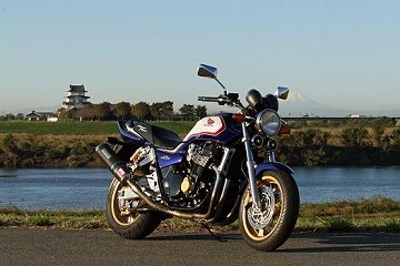 KuniさんのCB1300SF